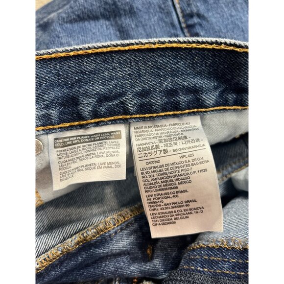 Levis 560 Mens 38x31 Loose Fit Tapered Blue Jeans Cotton Denim - Picture 3 of 10